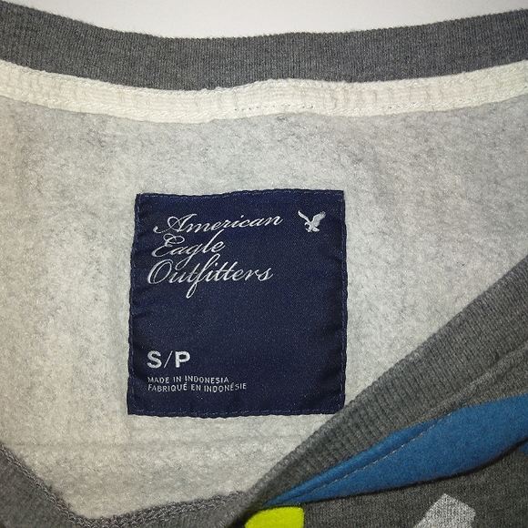 ☆GUC☆Rare AMERICAN EAGLE OUTFITTERS Jrs Thick/Warm Sweatshirt☆Small☆2011 Manf. - Picture 3 of 9